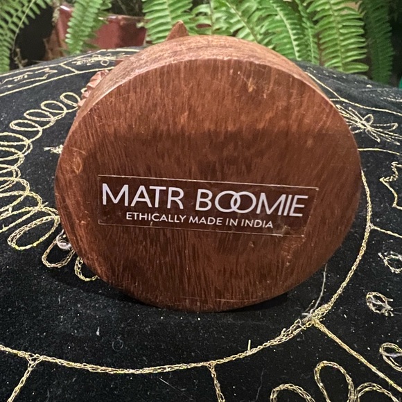 Matr Boomie hand carved hoodwink owl eyeglass holder stand sheesham rosewood - Picture 6 of 8